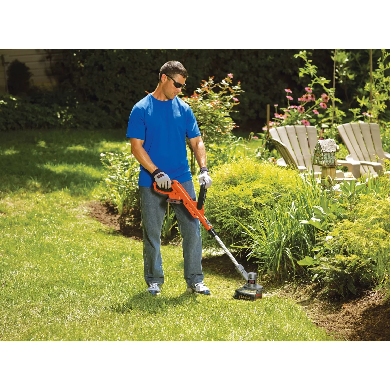 The Best Lightweight String Trimmers for Seniors
